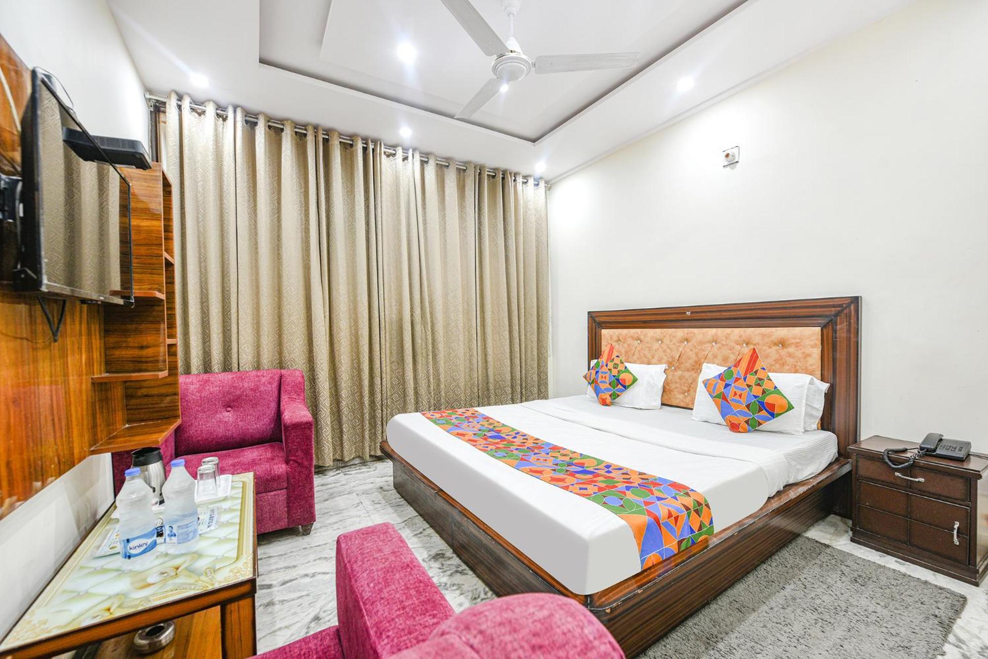 Fabhotel Royal Inn Чандигарх Экстерьер фото